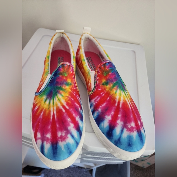 Skechers Shoes - Skechers Vibrant Tie-Dye Slip-On Sneakers In Size 10. New Without Tags.